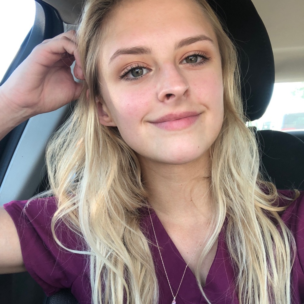 Meet your Posher, Makayla